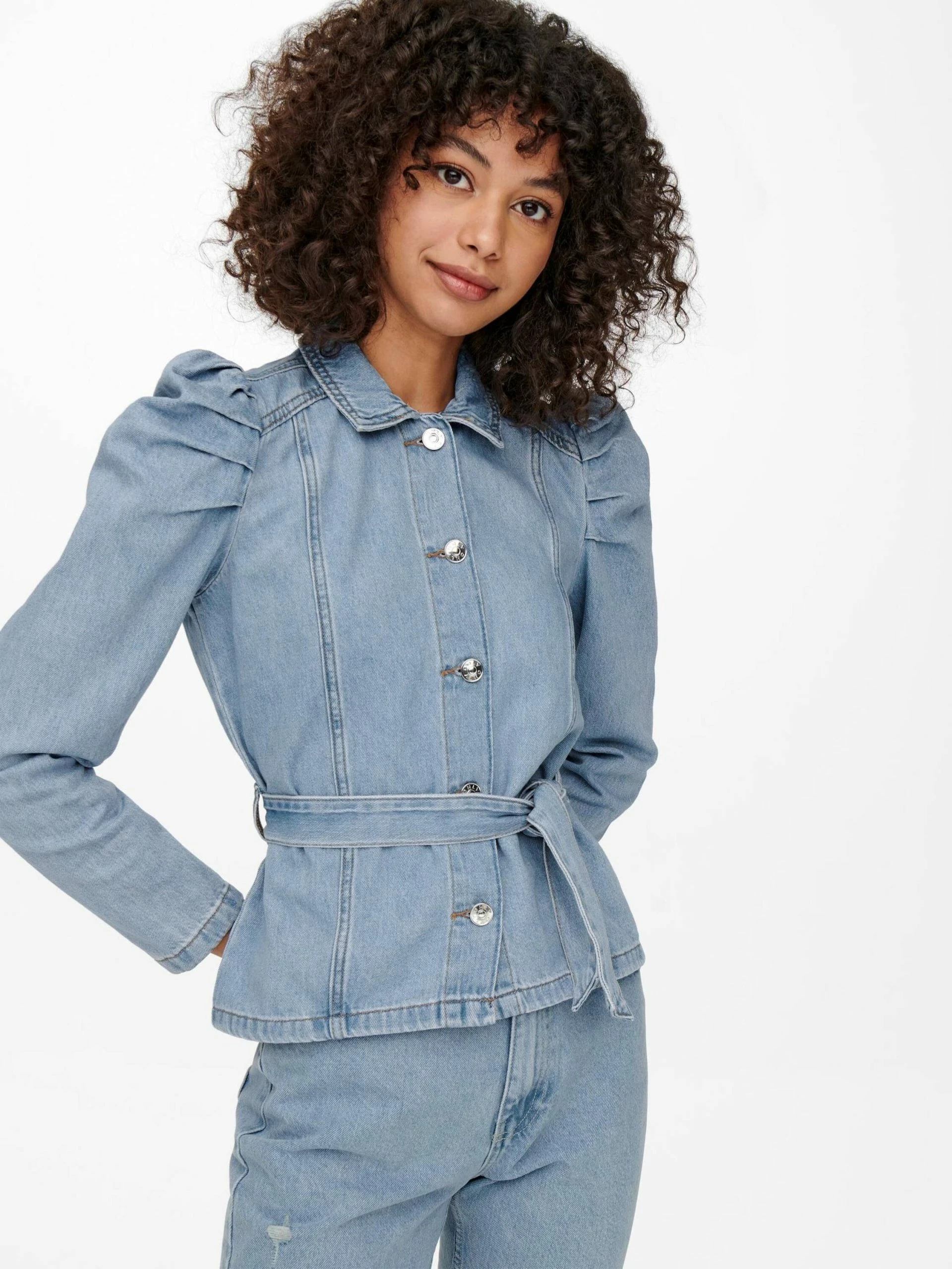 Only Jeansjacke »Jules« (1-St) 8 Only Jeansjacke »Jules« (1-St) – Bild 6