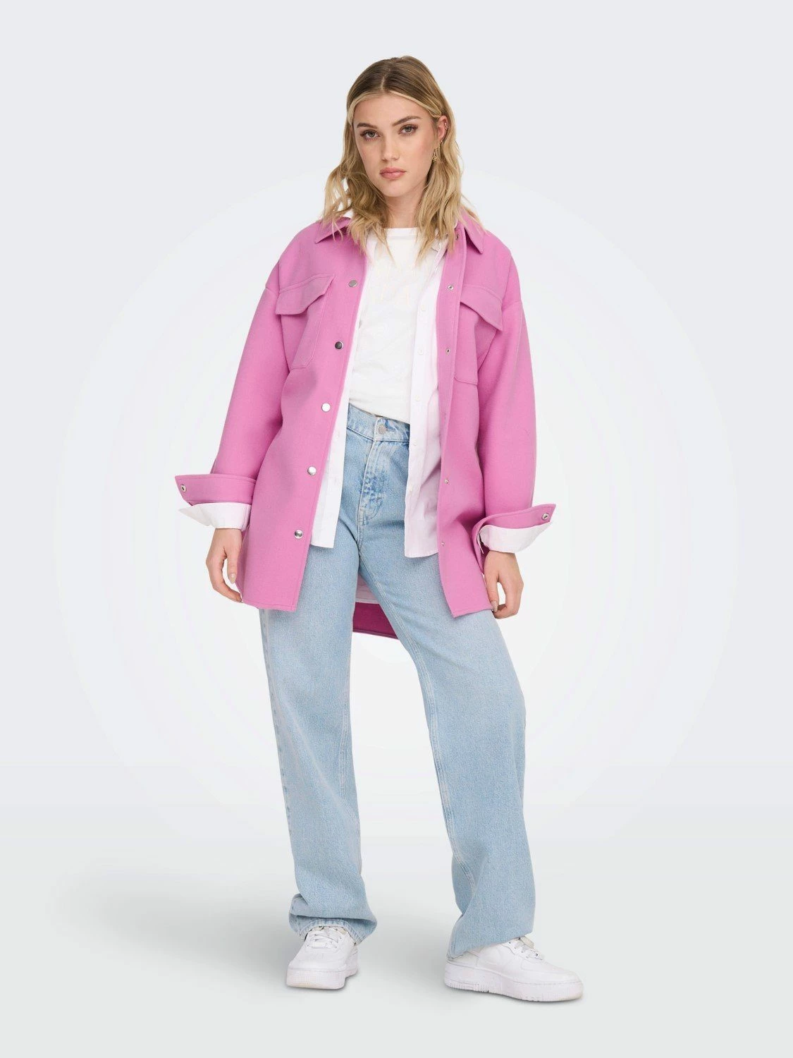 Only Hemdjacke »ONLY Dame Hemd-Jacke OnlNew Nea Oversize Shacket Übergangs-Jacke Gürtel« 5 Only Hemdjacke »ONLY Dame Hemd-Jacke OnlNew Nea Oversize Shacket Übergangs-Jacke Gürtel« – Bild 3