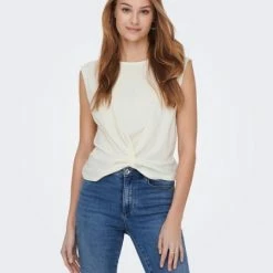 ONLY Bluse Halbarm ONLELISA S/S KNOT TOP JRS, Cloud Dancer -ONLY SHOP 994b48a7 b154 62a9 a814 b0892c753f2e 600x600