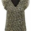 ONLY Bluse Halbarm ONLELIZA S/S V-NECK TOP PTM, Toasted Coconut/Craft Animal 2 ONLY Bluse Halbarm ONLELIZA S/S V-NECK TOP PTM, Toasted Coconut/Craft Animal -ONLY SHOP b82ad861 9336 4886 a814 c12b549ef032 600x600